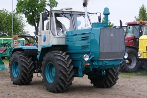 трактор т-154