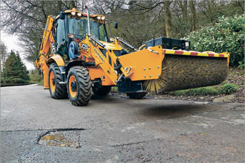 Отличия современных модификаций «JCB 3CX»-01