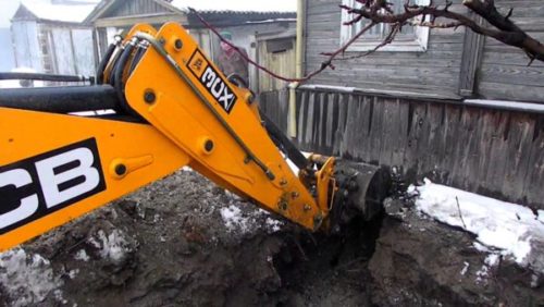 Стандартное навесное оборудование «JCB 3CX»