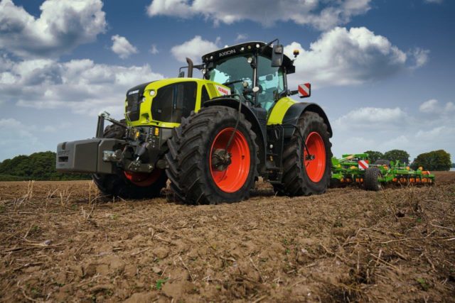 КОНКУРС «ТРАКТОР 2021 ГОДА»: CLAAS AXION 960 CEMOS ПОБЕДИЛ В НОМИНАЦИИ «SUSTAINABLE»
